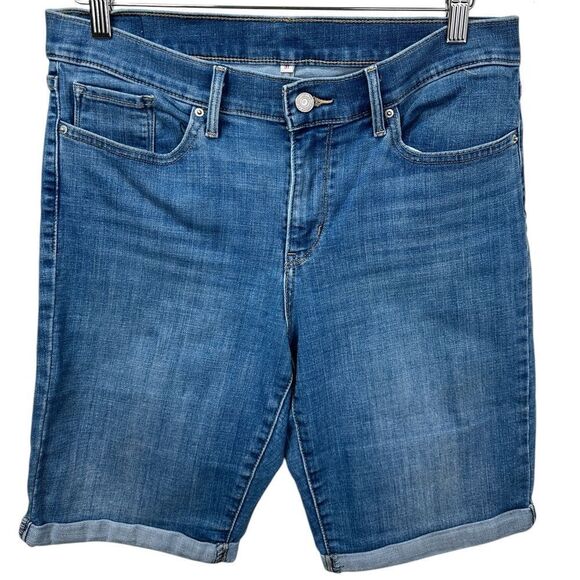 Levis Jean shorts size 31 stretchy COMFORTABLE - Picture 1 of 10